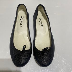 repetto cendrillon ballerina flats in black grained leather